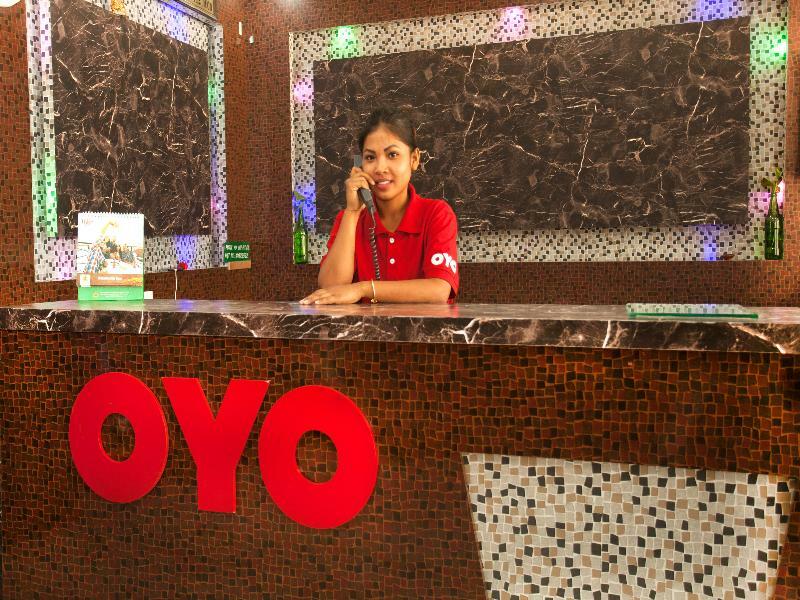 Oyo 343 Pop Life Hotel Banke 外观 照片