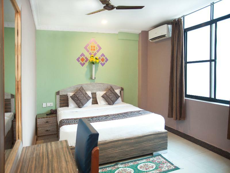 Oyo 343 Pop Life Hotel Banke 外观 照片